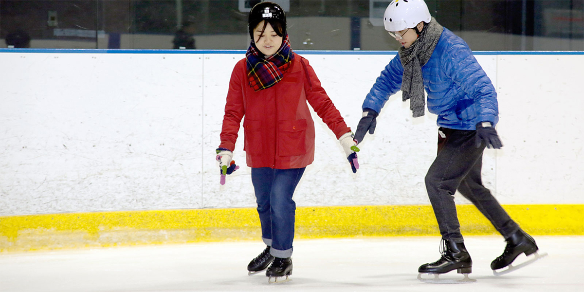 札幌へスポーツ旅 初心者でも楽しめるスケートはデートにおすすめ 特集記事 観光スポット ようこそさっぽろ 北海道札幌市観光案内